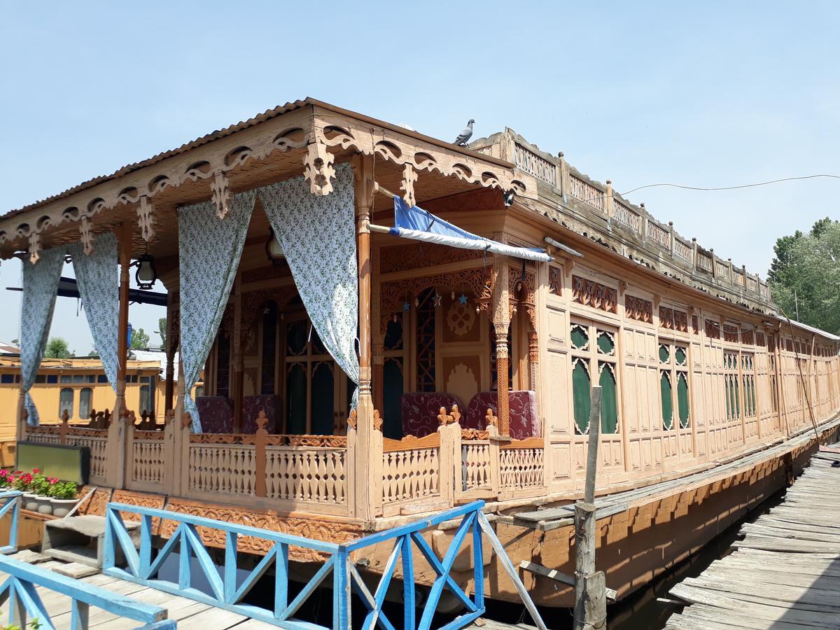 Srīnagar Heritage Geneva House Boat מראה חיצוני תמונה
