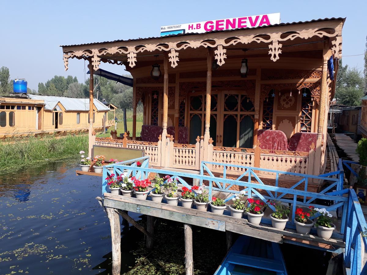 Srīnagar Heritage Geneva House Boat מראה חיצוני תמונה